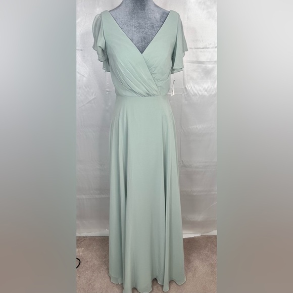 NWT Elegant Bridesmaid fully lined Dress with short flutter sleeves size 0 - Picture 1 of 13